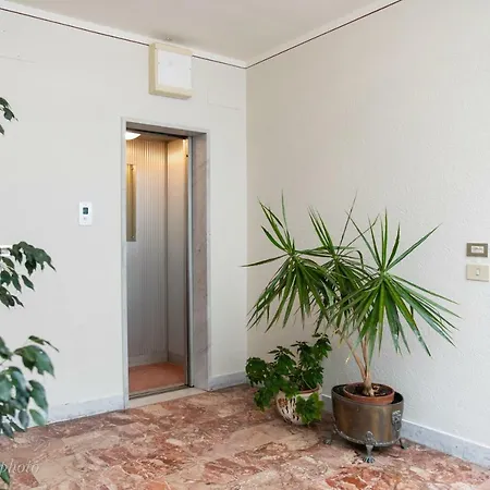 Eva Suite, 50 Mt From The Apartment